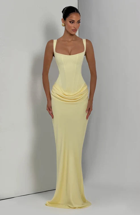 AMAIA | Vestido elegante scarlet eclipse