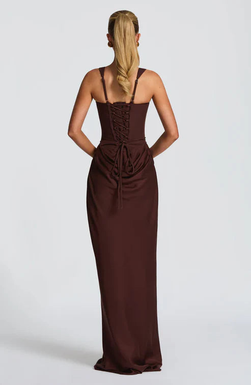 AMAIA | Vestido elegante scarlet eclipse